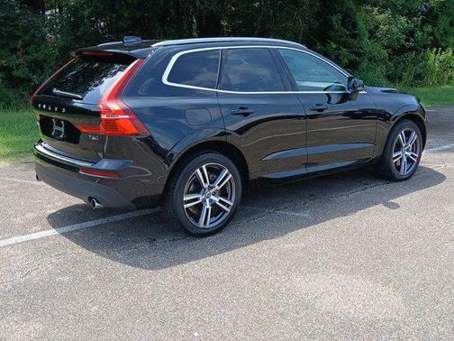 2019 Volvo XC60 T6 Momentum