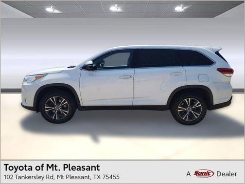 2019 Toyota Highlander LE I4