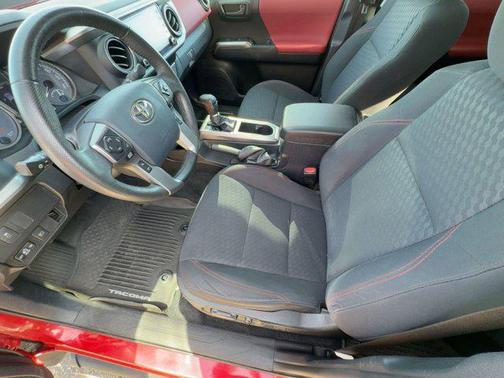 2020 Toyota Tacoma SR5