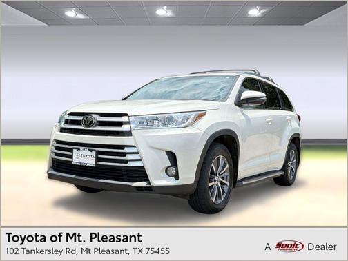 Blizzard Pearl 2017 Toyota Highlander XLE
