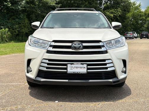 Blizzard Pearl 2017 Toyota Highlander XLE