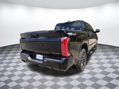 2025 Toyota Tundra Hybrid Platinum