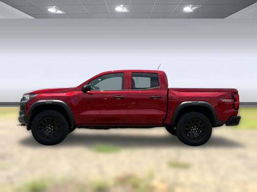 Radiant Red Tintcoat 2025 Chevrolet Colorado Trail Boss