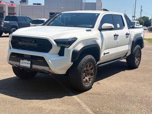 Ice Cap 2026 Toyota Tacoma Hybrid Trailhunter