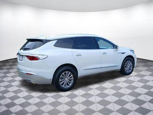 2022 Buick Enclave FWD Essence
