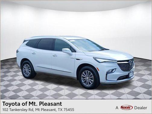 2022 Buick Enclave FWD Essence