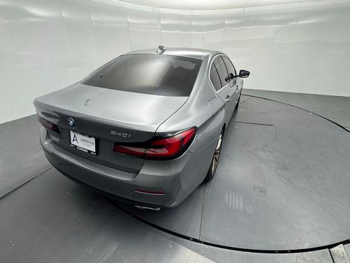 Skyscraper Gray Metallic 2023 BMW 540 i