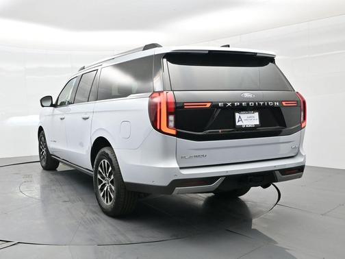 Space Silver 2025 Ford Expedition Max Platinum