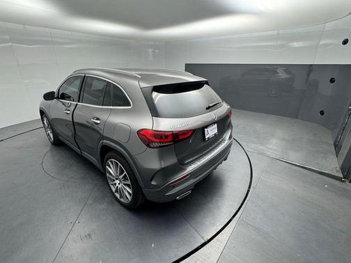 2022 Mercedes-Benz GLA 250 Base 4MATIC