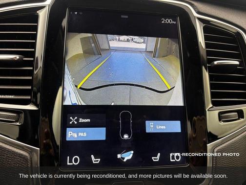 Sand Metallic 2016 Volvo XC90 T6 Momentum