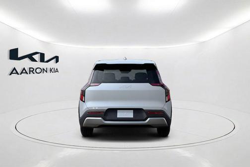 Glacial White Pearl 2026 Kia EV9 Light Long Range