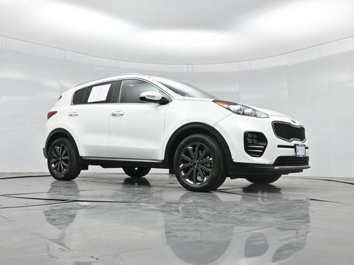 Snow White Pearl 2019 Kia Sportage EX
