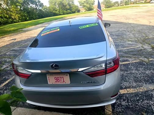 2017 Lexus ES 300h Base
