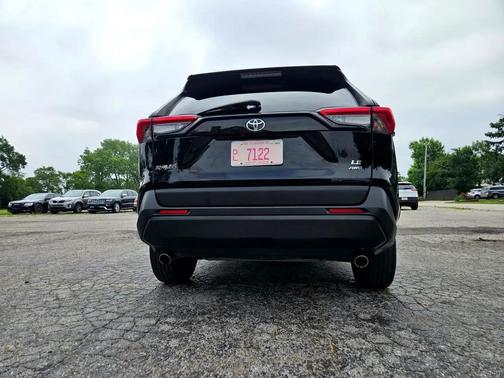 2019 Toyota RAV4 LE