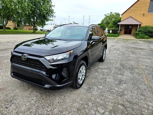 2019 Toyota RAV4 LE