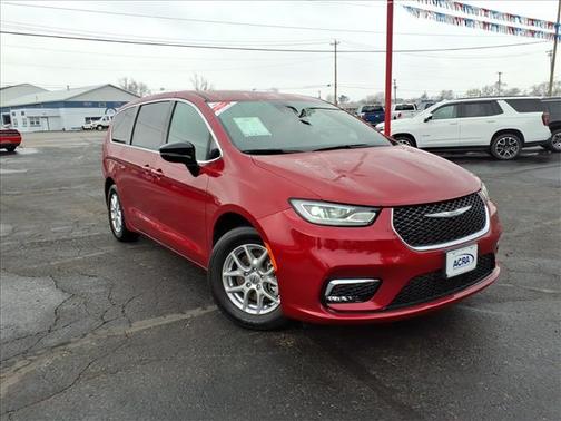 2025 Chrysler Pacifica L