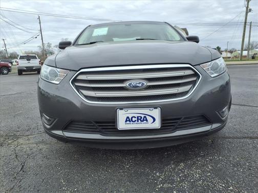 2018 Ford Taurus SEL