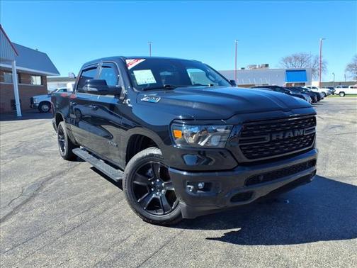 Diamond Black Crystal Pearlcoat 2023 RAM 1500 Big Horn/Lone Star