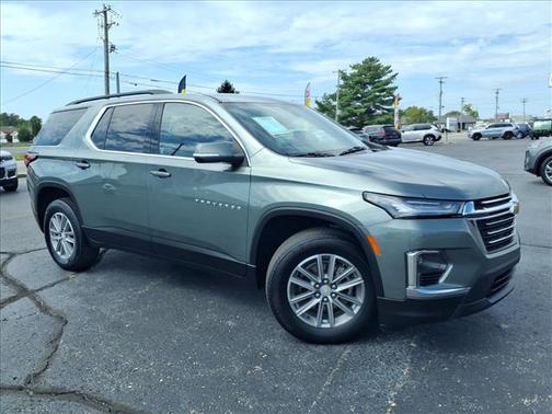 2023 Chevrolet Traverse LT Cloth