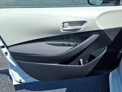 Ice Cap 2023 Toyota Corolla LE