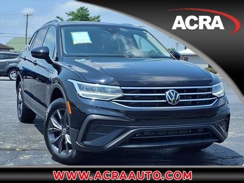 Deep Black Pearl 2022 Volkswagen Tiguan 2.0T SE 4MOTION