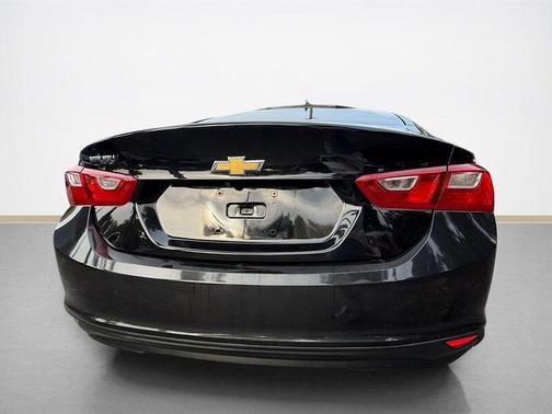 Mosaic Black Metallic 2017 Chevrolet Malibu 1LS
