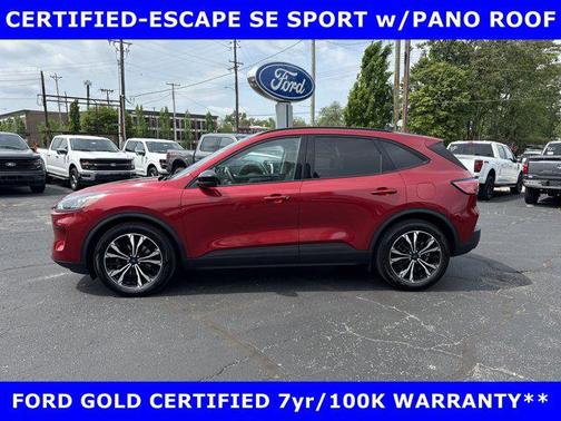 2022 Ford Escape SE