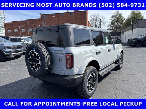 2026 Ford Bronco Outer Banks