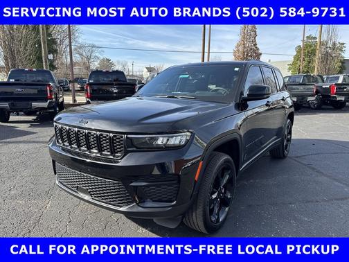 Diamond Black Crystal Pearlcoat 2024 Jeep Grand Cherokee Altitude