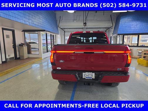 2025 Ford F-150 Lightning LARIAT