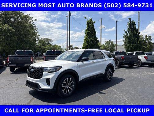 Star White Metallic Tri-Coat 2026 Ford Explorer ST-Line