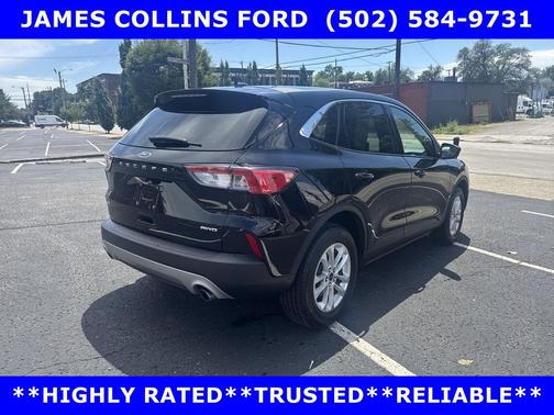 Agate Black Metallic 2022 Ford Escape SE