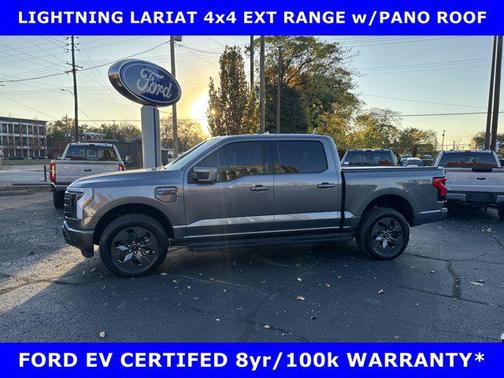 2024 Ford F-150 Lightning LARIAT
