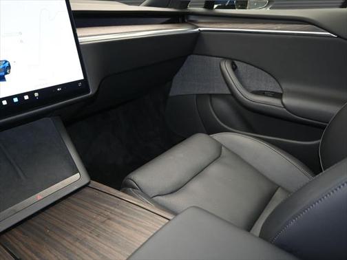 2021 Tesla Model S Plaid