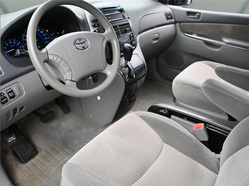 2010 Toyota Sienna CE