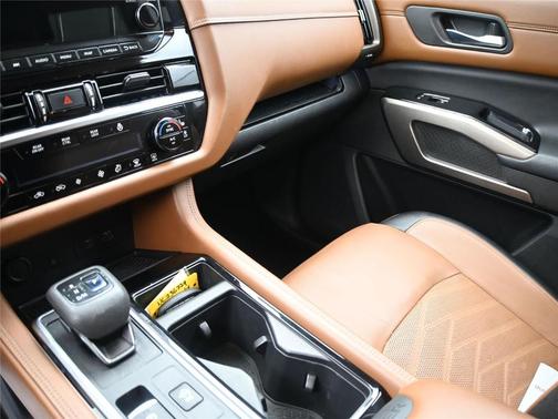 2022 Nissan Pathfinder Platinum