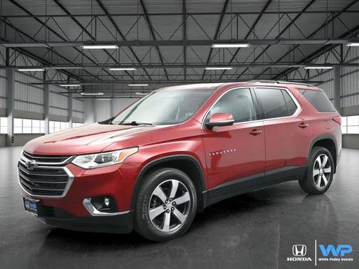 2021 Chevrolet Traverse LT Leather