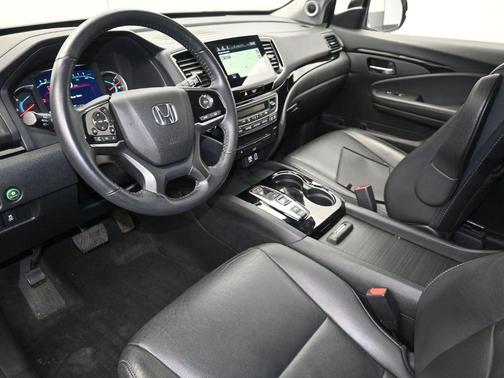 2022 Honda Pilot Touring 7-Passenger