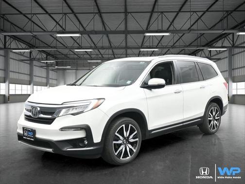 2022 Honda Pilot Touring 7-Passenger