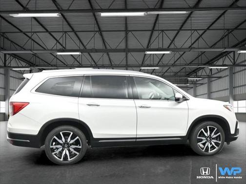 2022 Honda Pilot Touring 7-Passenger