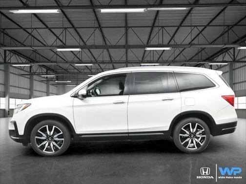 2022 Honda Pilot Touring 7-Passenger