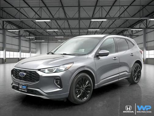 2023 Ford Escape ST-Line Elite