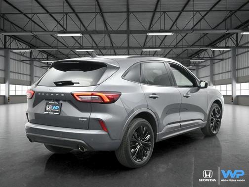 2023 Ford Escape ST-Line Elite