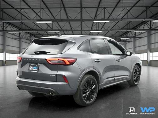 2023 Ford Escape ST-Line Elite
