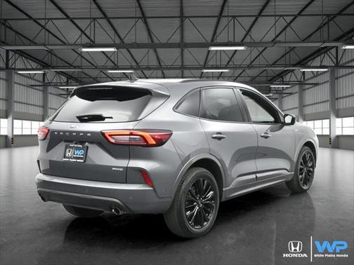 2023 Ford Escape ST-Line Elite