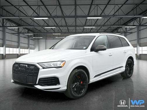 2022 Audi Q7 55 Premium Plus