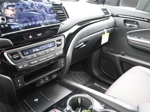 2025 Honda Ridgeline Black Edition