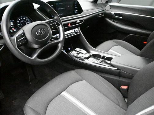 2022 Hyundai SONATA SEL