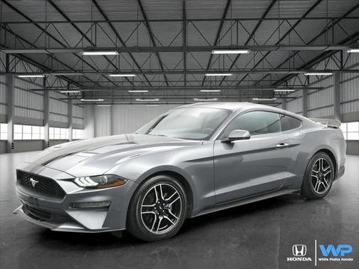 2022 Ford Mustang EcoBoost