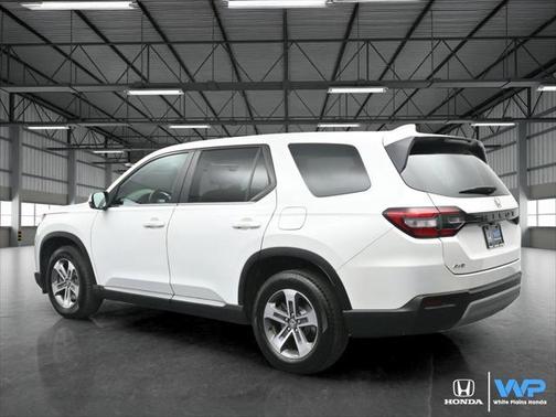 2023 Honda Pilot EX-L 8-Passenger